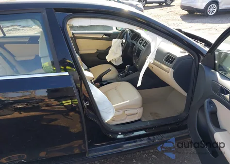 2016 Volkswagen Jetta 1.4T Se из США, поврежденный, VIN 3VWD67AJ3GM384327